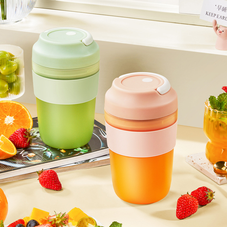 Portable Rechargeable Blender Juicer Cup With 4 Blades For Shakes And Smoothies Maker
